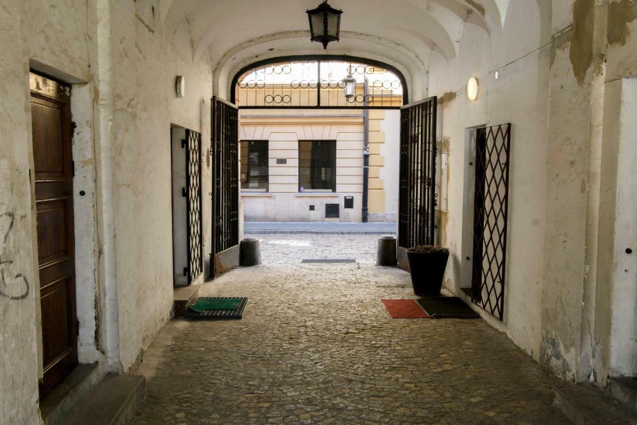 Old Town Folk Apartment Varşovia Exterior foto