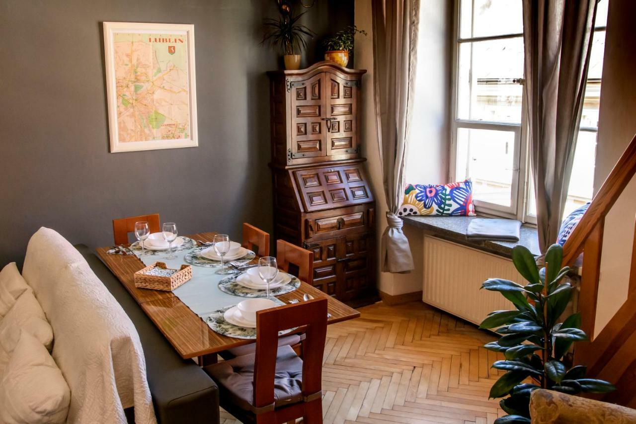 Old Town Folk Apartment Varşovia Exterior foto